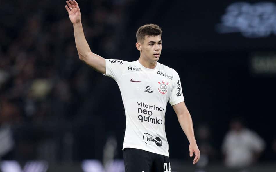 Em meio a propostas, Moscardo prega foco no Corinthians, mas espera 'coisa boa' ao final da temporada