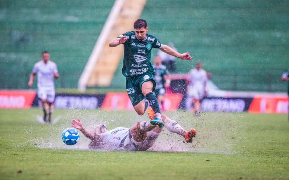 Guarani perde em casa para o lanterna da Série B e dá adeus ao sonho do acesso