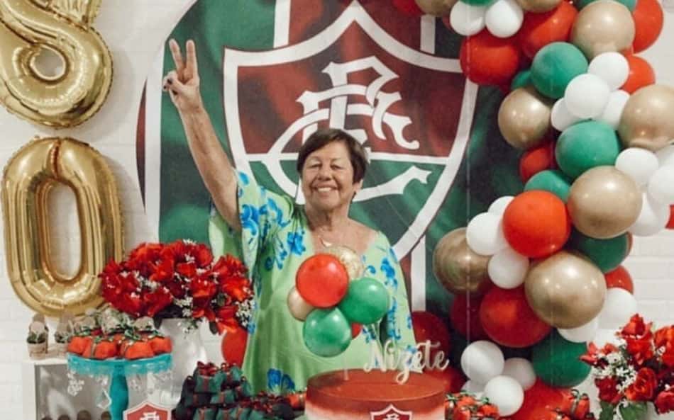 Torcedora do Fluminense, 'Vovó tricolor' se emociona ao saber que assistirá à final da Libertadores