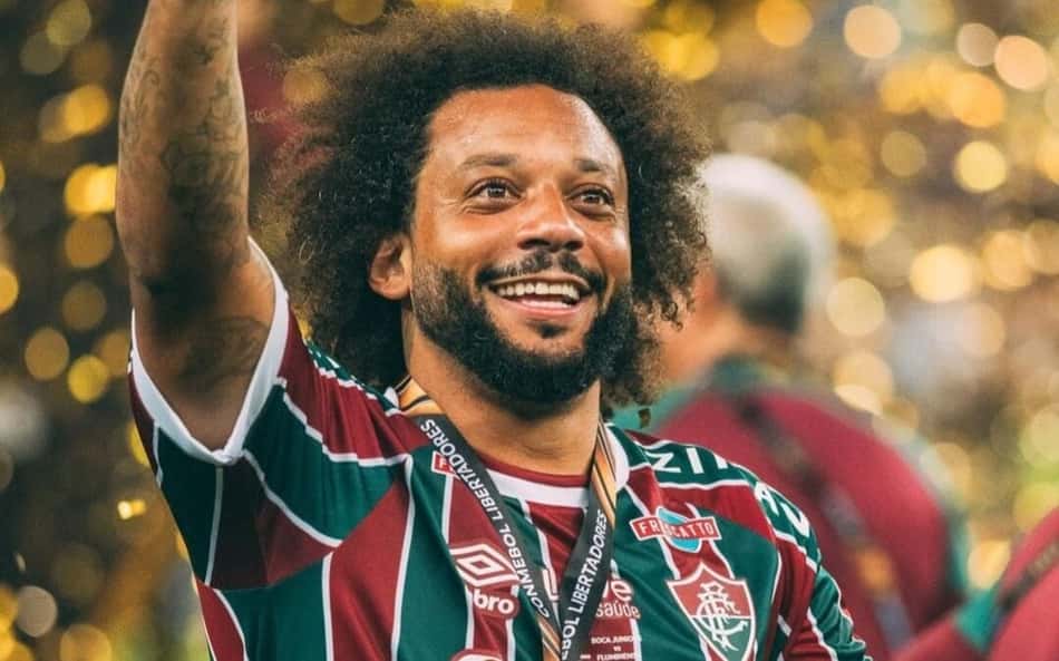 Jogadores do Fluminense provocam Botafogo, Flamengo e Vasco em festa: 'Tomou no c*'