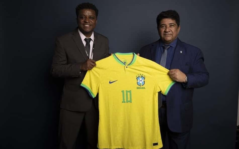 Casos de racismo no futebol brasileiro aumentam 50% em 2022, mostra relatório