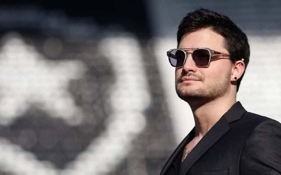 Felipe Neto ironiza ação movida pela CBF após reclamação: 'Todo mundo a ama'