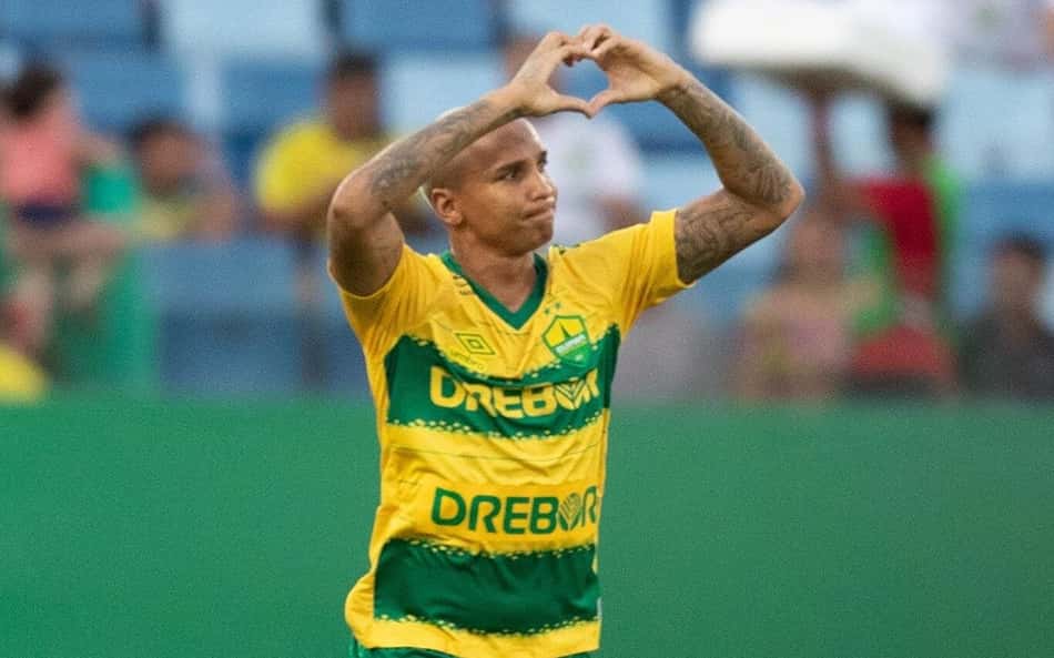 Com um final eletrizante, Cuiabá vence Fortaleza na Arena Pantanal