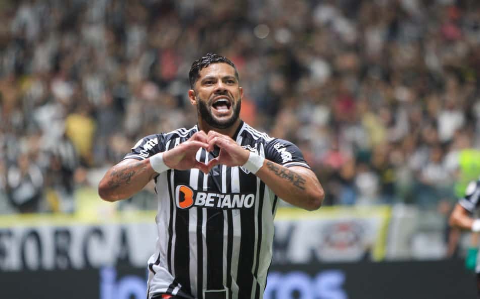 Hulk bate marca dos 400 gols. Quais as maiores vítimas do atacante desde que voltou ao Brasil?