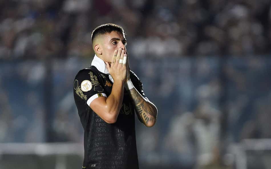 Rivais cravam rebaixamento do Vasco após derrota para o Corinthians: 'Caiu de novo'