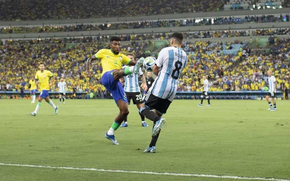 Brasil faz clássico mais agressivo contra a Argentina dos últimos anos