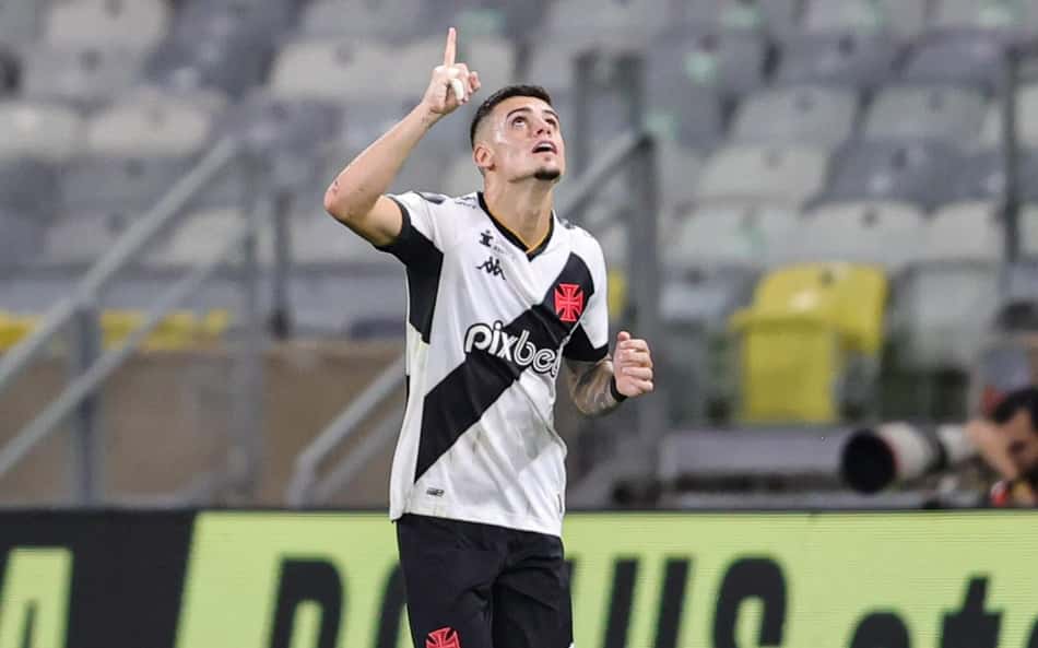 Gabriel Pec valoriza empate do Vasco com o Cruzeiro: 'Importância do jogo'