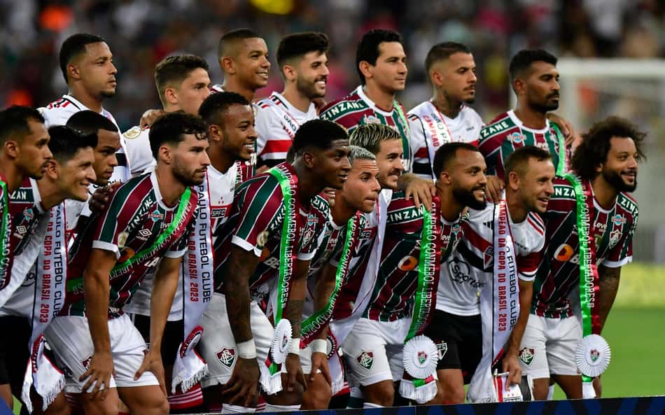 Fluminense e São Paulo trocam faixas de campeões antes de jogo do Brasileirão