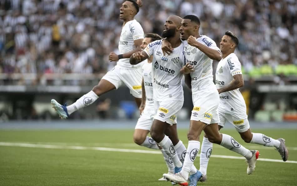 Santos empata no fim e faz Botafogo desperdiçar chance de assumir liderança do Brasileirão; veja o resultado