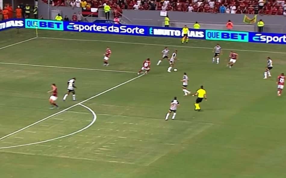 Gramado do Mané Garricha para Flamengo x Santos chama atenção: 'Nem pasto é tão feito'