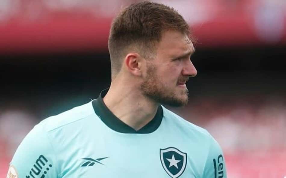 Lucas Perri é questionado em Botafogo x Grêmio: 'Levou gol de churrasco'