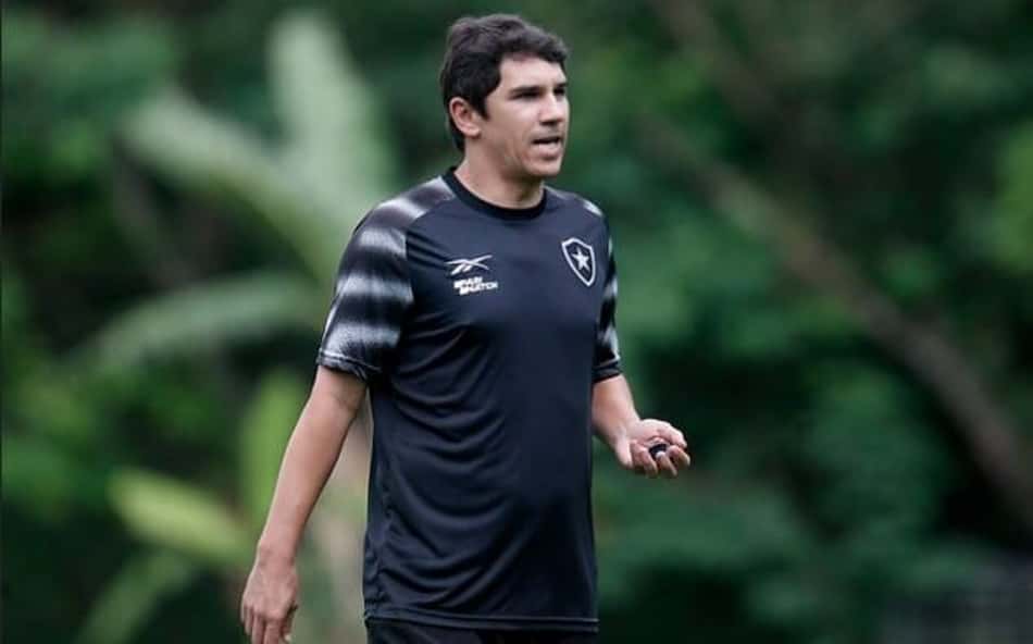 AO VIVO! Coletiva de Lúcio Flávio após derrota do Botafogo para o Palmeiras