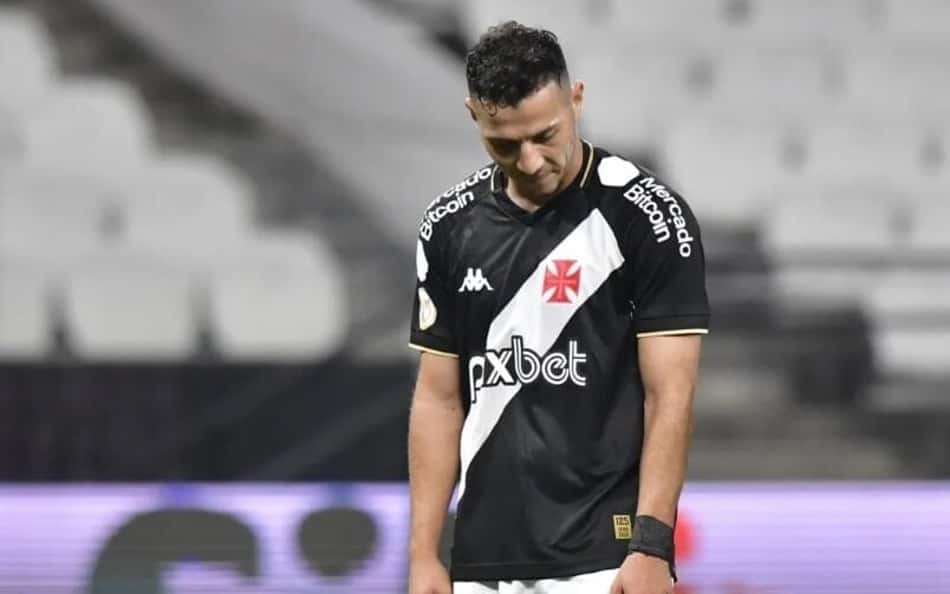 Apesar do choro ao fim do jogo do Vasco, Sebastian Ferreira quebra tabu na carreira