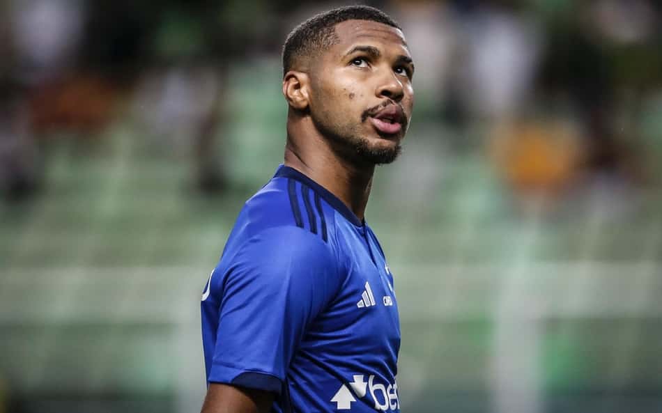 Wesley, do Cruzeiro, perde gol feito e audiência do Lance! reage: 'Até minha mãe faria'