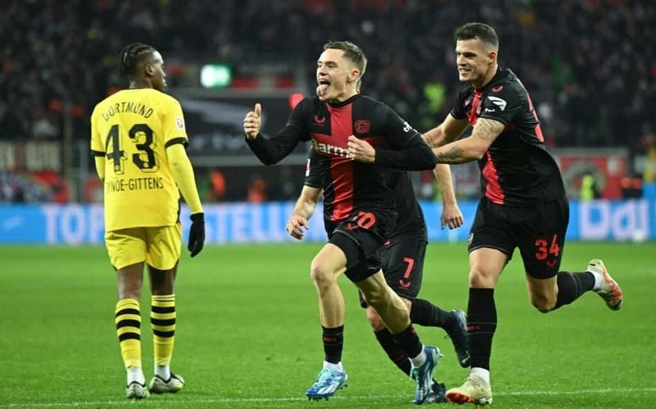 Líder da Bundesliga, Bayer Leverkusen empata com Borussia Dortmund e segue invicto