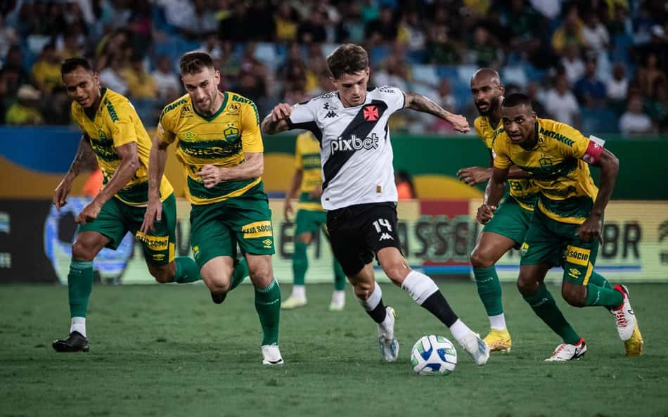 Vasco vai terminar o Brasileirão com uma das piores campanhas como visitante, mas 'fora do Z4'