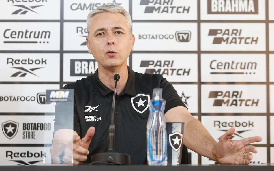 Tiago Nunes admite frustração por campanha do Botafogo: 'Ilusão de campeões'