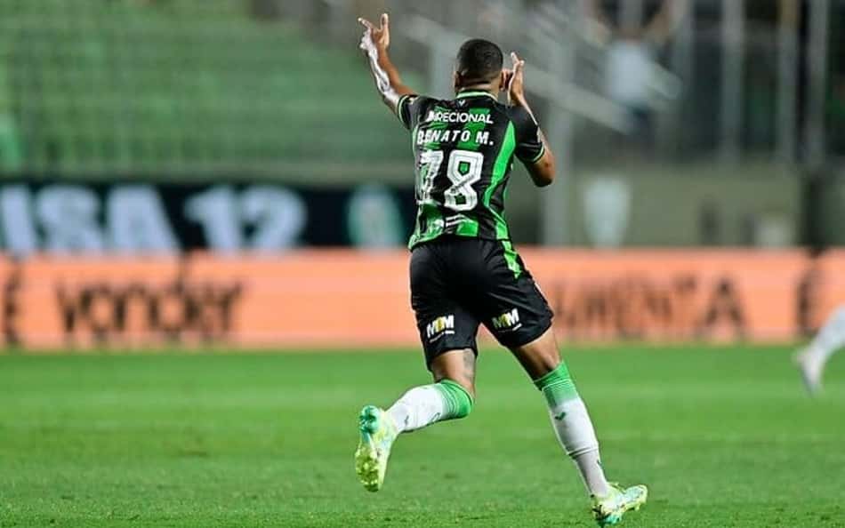 Jogador do América-MG 'cobra' pix prometido por humorista torcedor do Santos