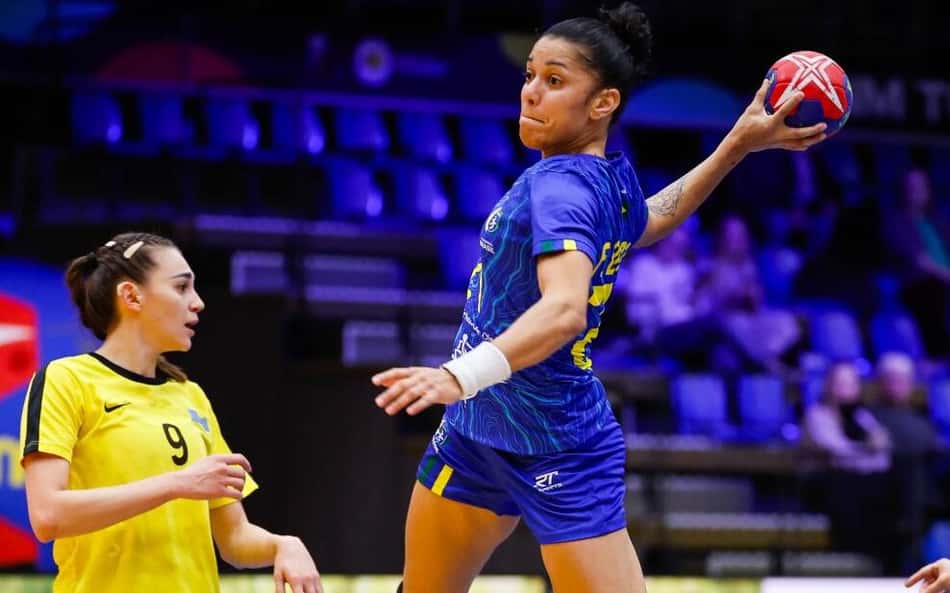Brasil vence Cazaquistão com facilidade e avança no Campeonato Mundial de handebol feminino