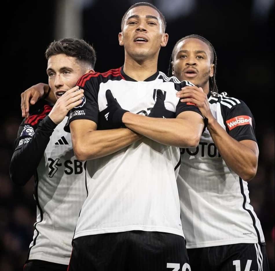 Reforço do Grêmio, Carlos Vinícius em ação pelo Fulham (Foto: Reprodução / @carlosvinicius95)