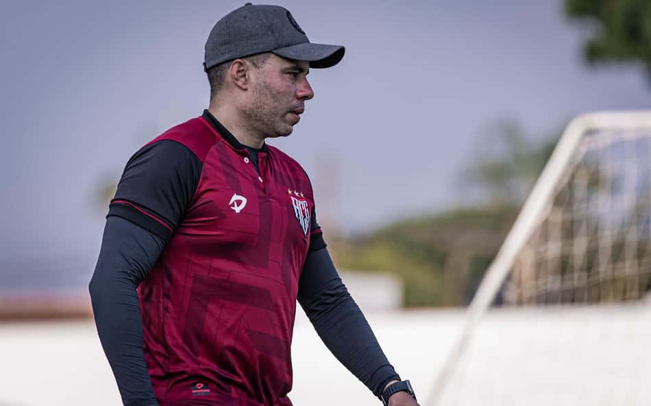 Jair Ventura elege clube brasileiro mais difícil em que trabalhou: 'Diferente de tudo'