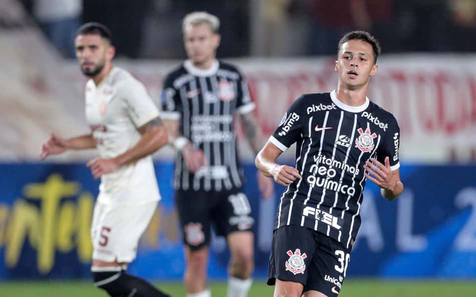Matheus Araújo revela se tem negociação para renovar com o Corinthians