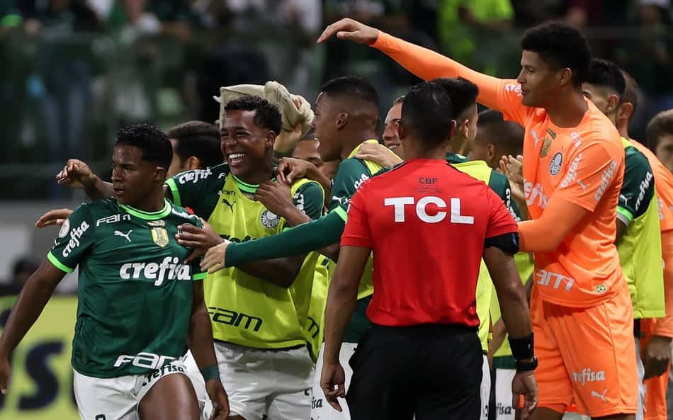 Onde assistir aos jogos de hoje (3/12/2023)