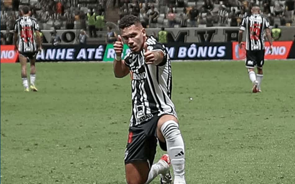 Paulinho celebra vitória e mantém confiança em título do Atlético-MG no Brasileirão: 'Pés no chão'