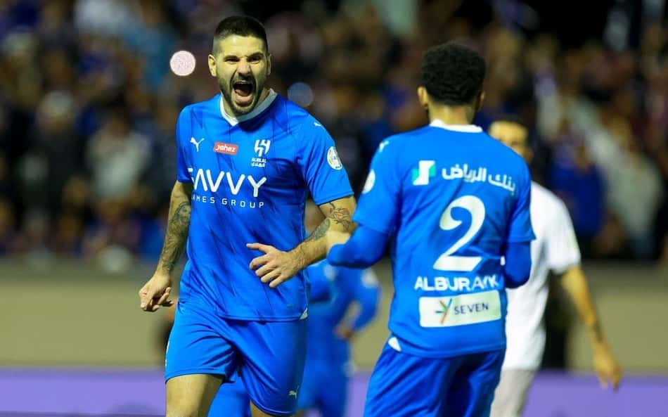 Mitrovic marca novamente, e Al-Hilal vence Al Taee pela Saudi Pro League