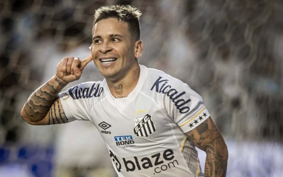 Soteldo nega tom de despedida e despista possível saída: 'Sou jogador do Santos'