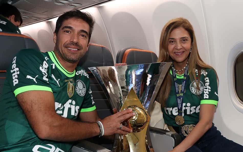 Abel Ferreira se reúne com Leila Pereira e toma decisão sobre futuro no Palmeiras