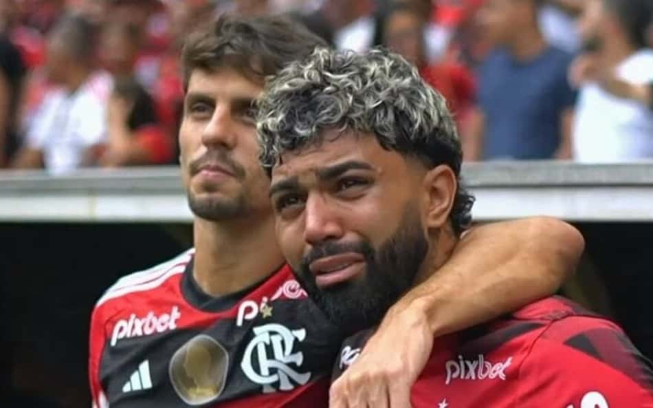 Flamengo x Cuiabá: Gabigol chora com homenagens a Rodrigo Caio e Filipe Luís