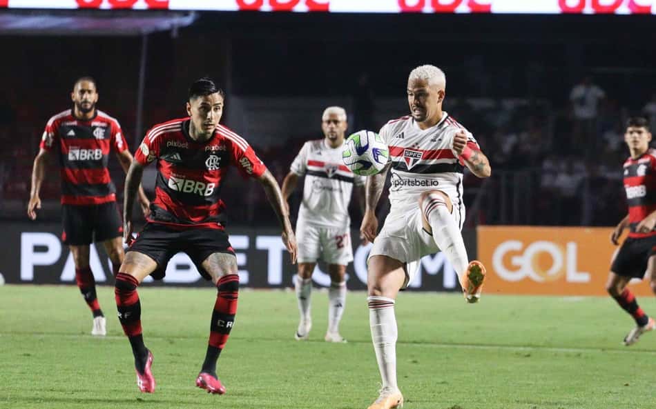 Temporada turbulenta do Flamengo termina com 'prêmio de consolação' no palco da maior derrota no ano
