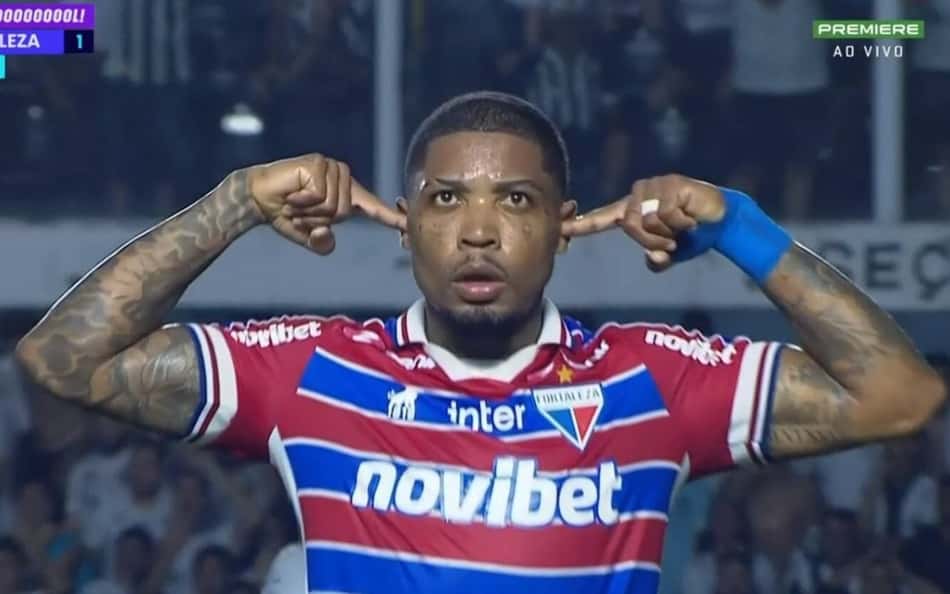 Provocação de Marinho após gol contra o Santos viraliza na web: 'Cenário absurdo'