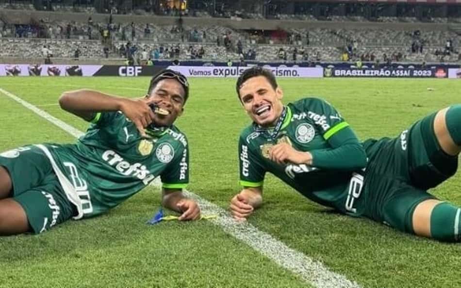 Provocou? Veiga posta foto com Endrick, e web aponta alfinetada a jogador do Botafogo