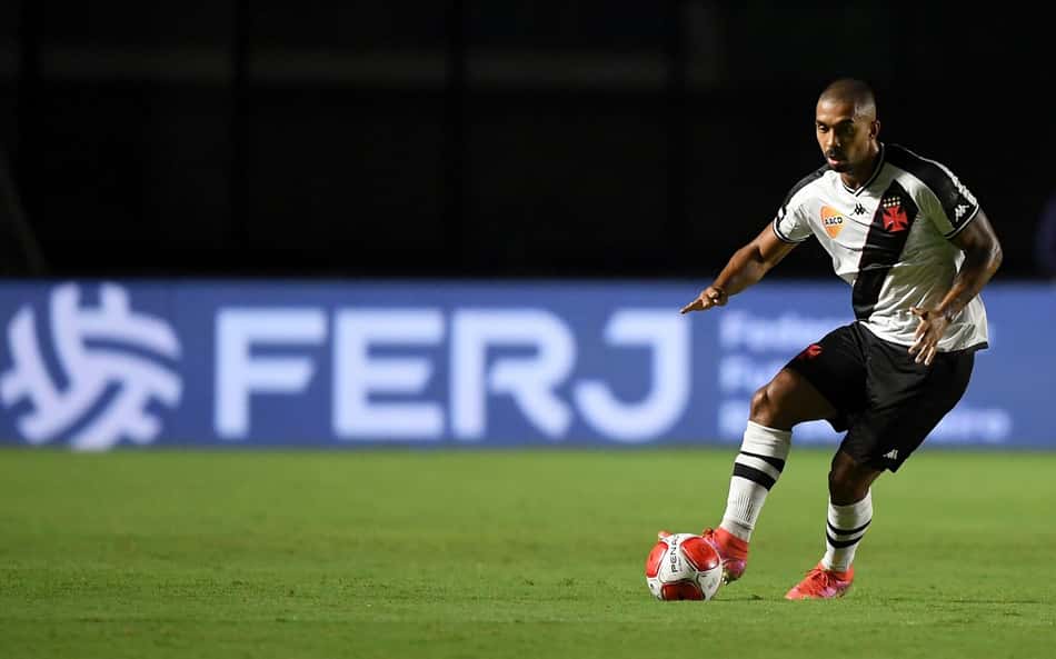 Vasco estreia contra o Madureira o segundo uniforme para a temporada 2024