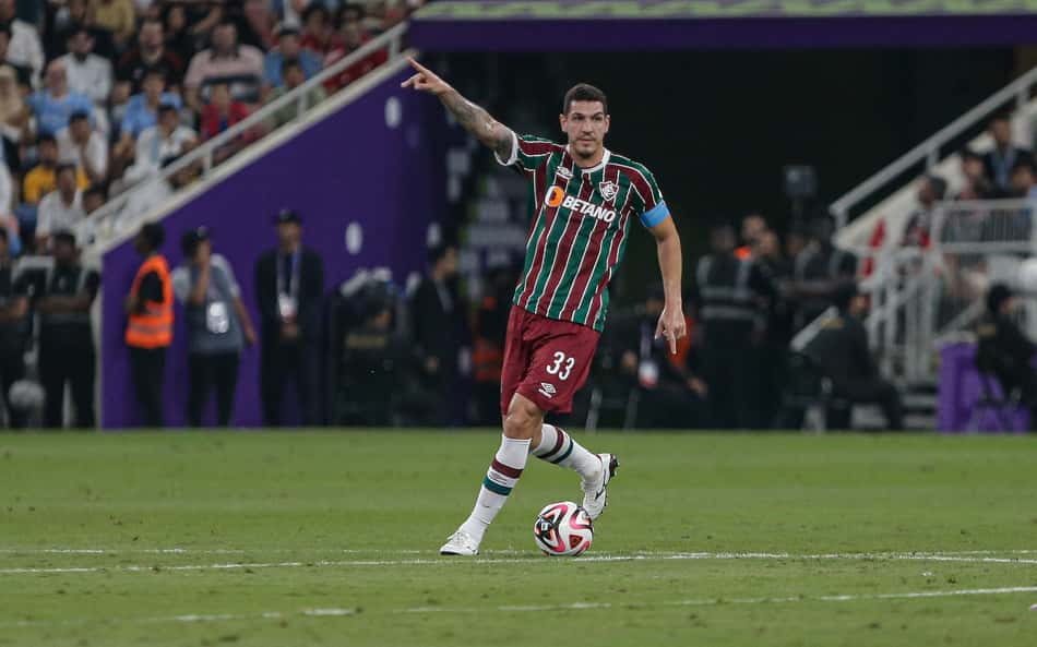 Zenit encaminha contratação de Nino, do Fluminense; zagueiro não deve se reapresentar com o Tricolor