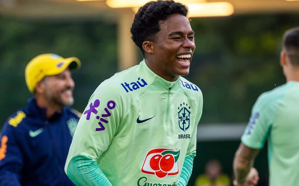 Endrick analisa vitória da Seleção e brinca sobre assistência para gol de Marlon Gomes: 'Vai pagar o jantar'