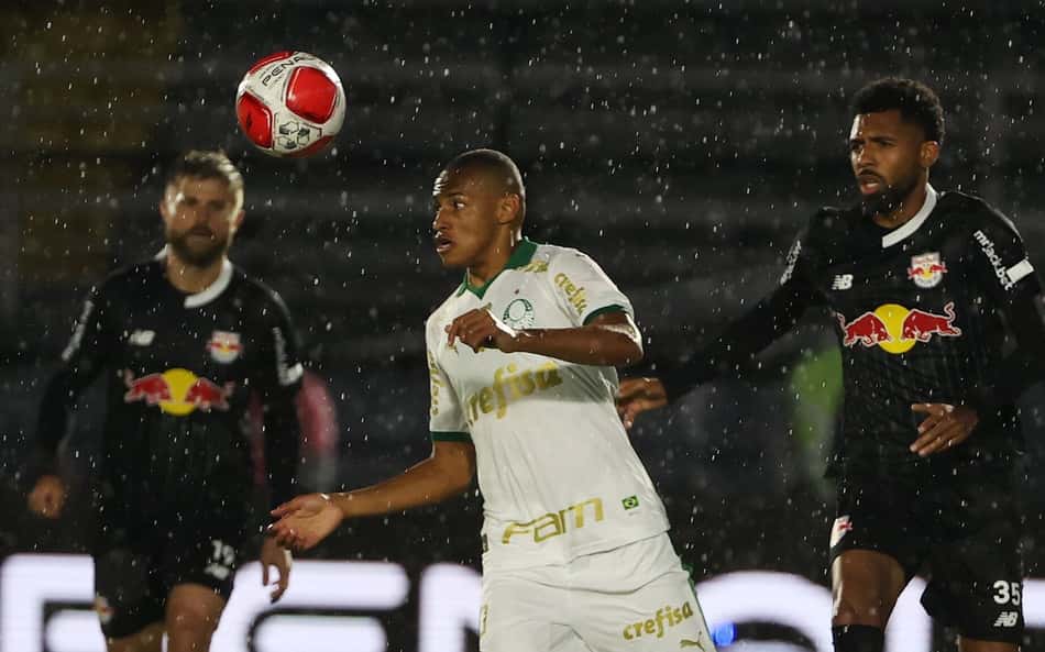 Abel Ferreira elogia cria do Palmeiras após vitória sobre o Red Bull Bragantino: 'Espetacular!'