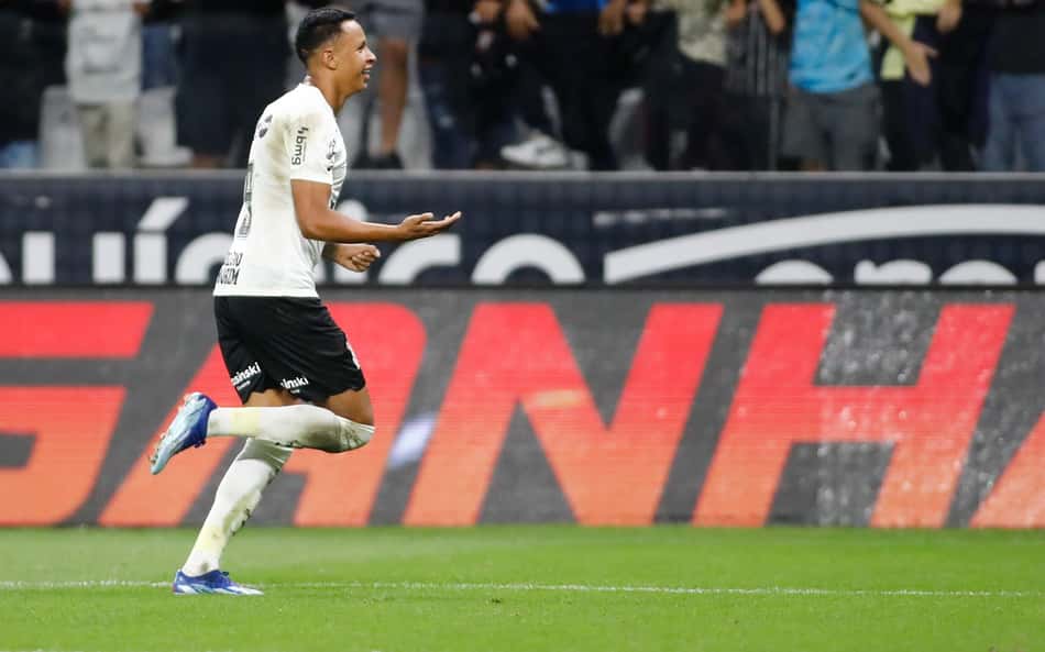 Sensação da Copinha pode ser solução para os problemas de ataque do Corinthians