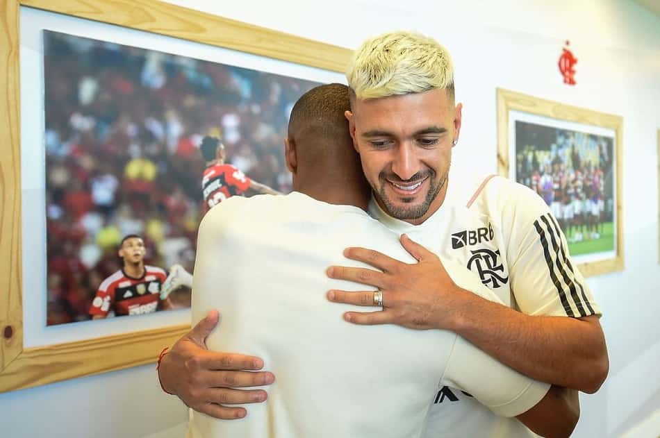 De La Cruz e Arrascaeta – Flamengo