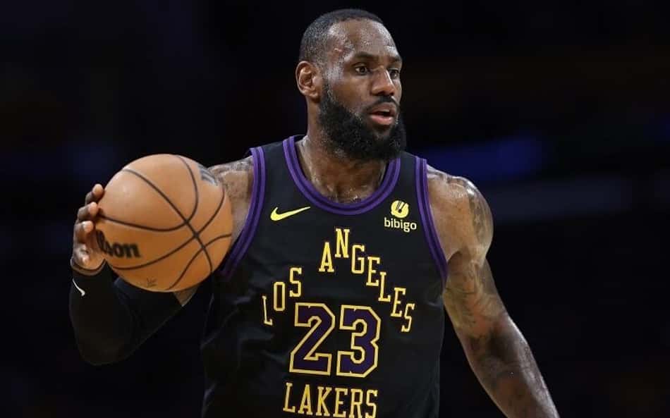 Jornalista da ESPN acredita que LeBron James pode deixar o Lakers ao fim da temporada