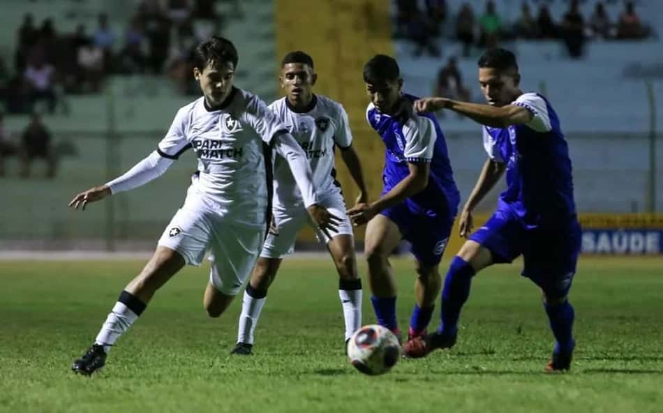 Copinha 2024: veja onde assistir e os horários dos jogos de hoje (7/1)