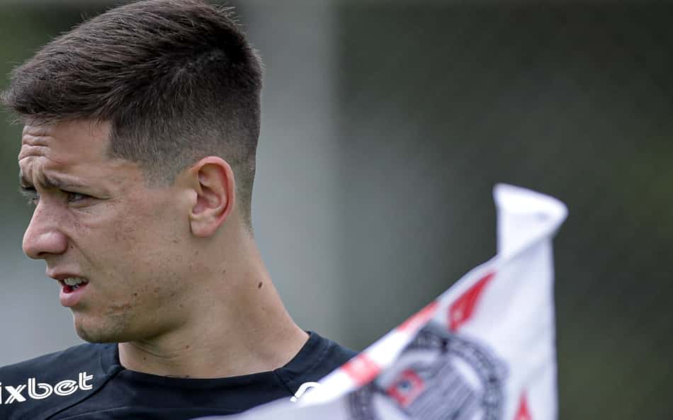 Treino-Corinthians-Rodrigo-Garro-scaled-aspect-ratio-512-320