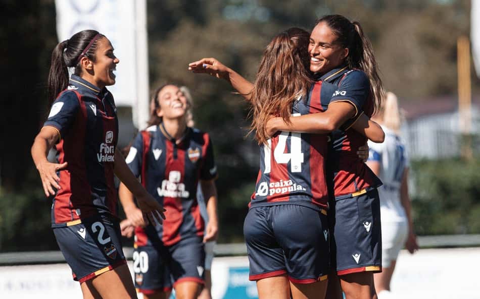 Gabi Nunes, da Seleção Brasileira, valoriza descanso e foca em retomada de temporada com partidas eliminatórias