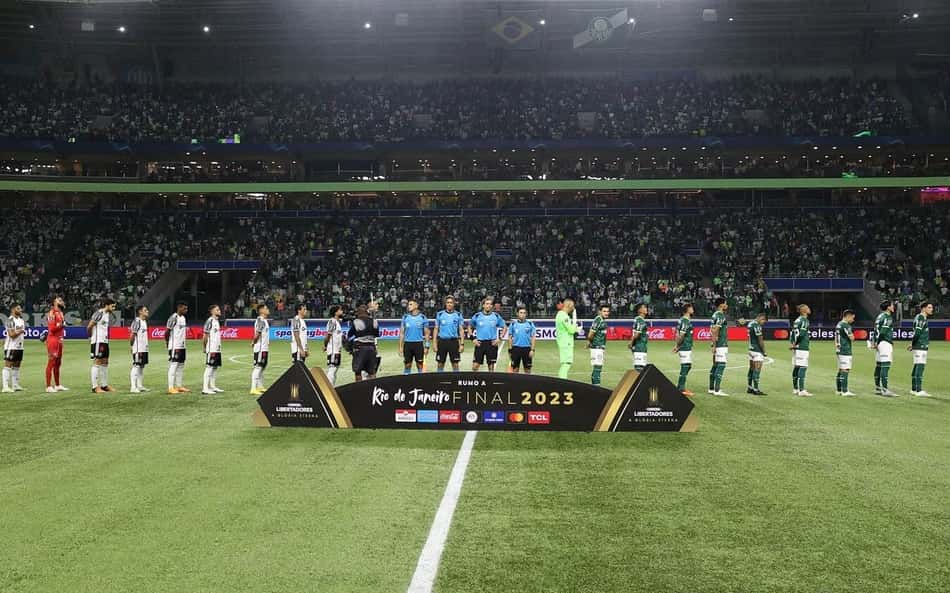 Empresa que cuida do gramado do Allianz Parque emite nota: 'Resolver no menor tempo possível'