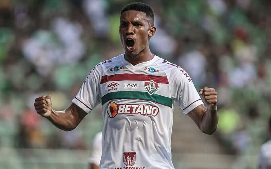 Reação de Lelê após gol em Volta Redonda x Fluminense viraliza na web: 'Cinema!'