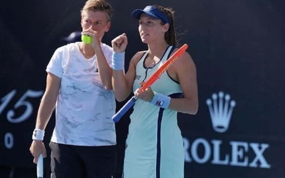Luisa Stefani aprova estreia na temporada e no Australian Open