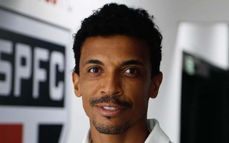 Apresentado no São Paulo, Luiz Gustavo revela como Rafinha atuou por sua contratação