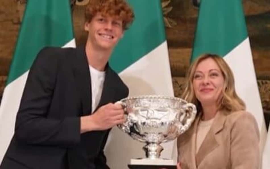 Campeão do Australian Open tem dia de 'Rei de Roma'
